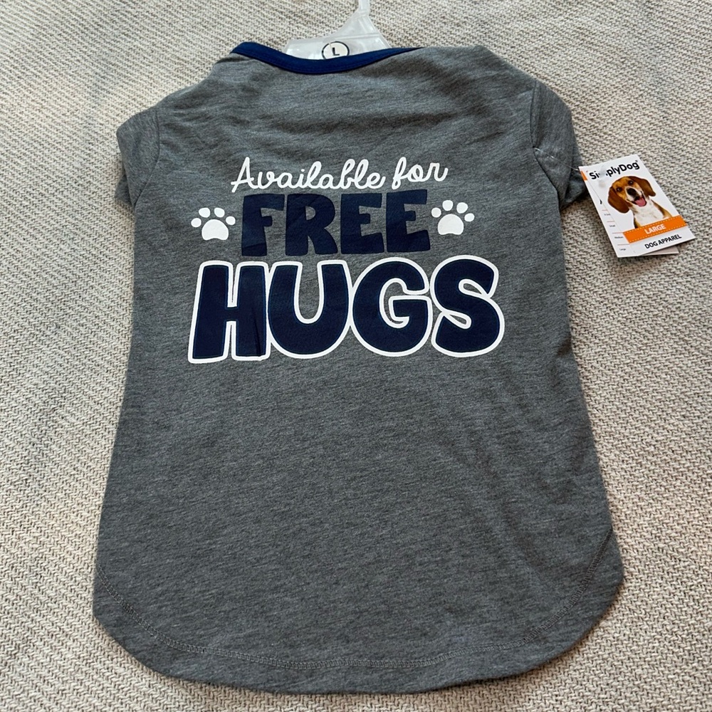 Free Hugs Dog Shirt Size Large NWT Gray Halloween Pet Puppy Gift Fall - Picture 6 of 6